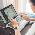 How to use laptop for beginners step by step?