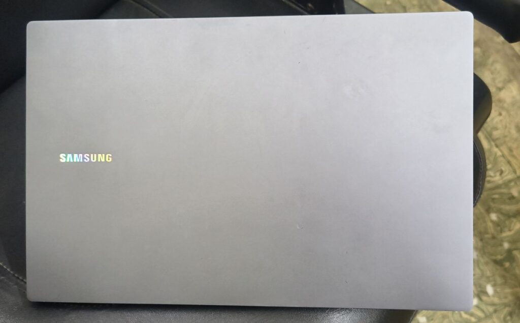 Genuine brand-new Samsung laptop with valid brand warranty